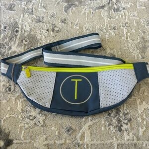 Thirty-one belt bag/crossbody